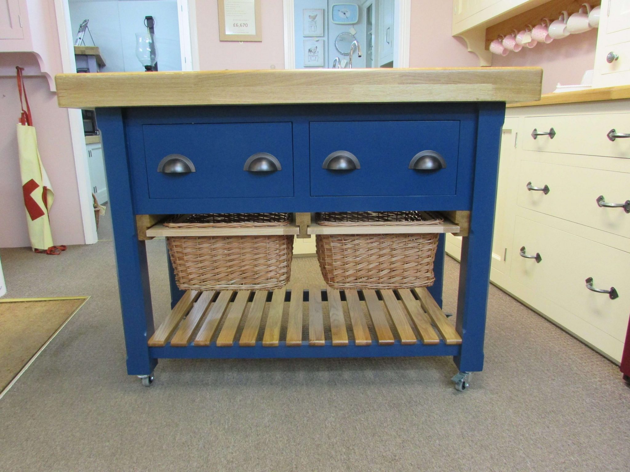 Freestanding Kitchen Islands ᐉ Stand Alone and Mobile Kitchen Islands ...