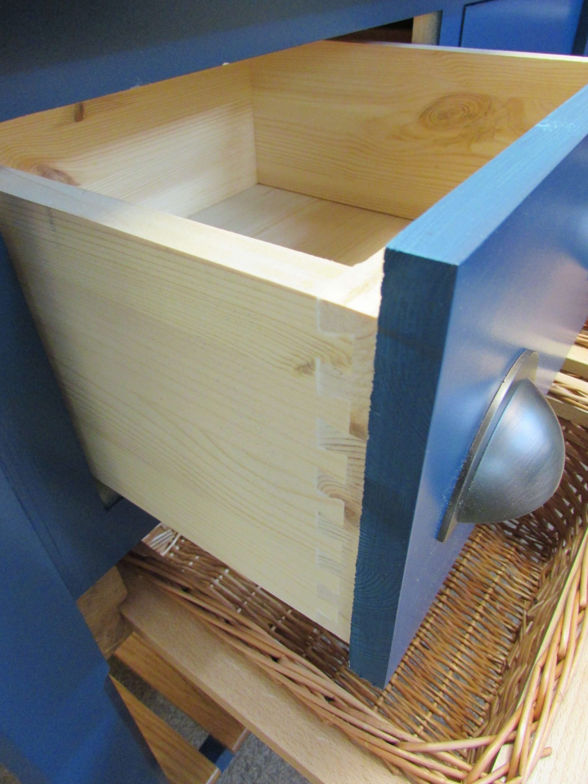 1200mm x 600mm Butcher's Block with Baskets 4 1200mm x 600mm Butcher's Block with Baskets - Image 4