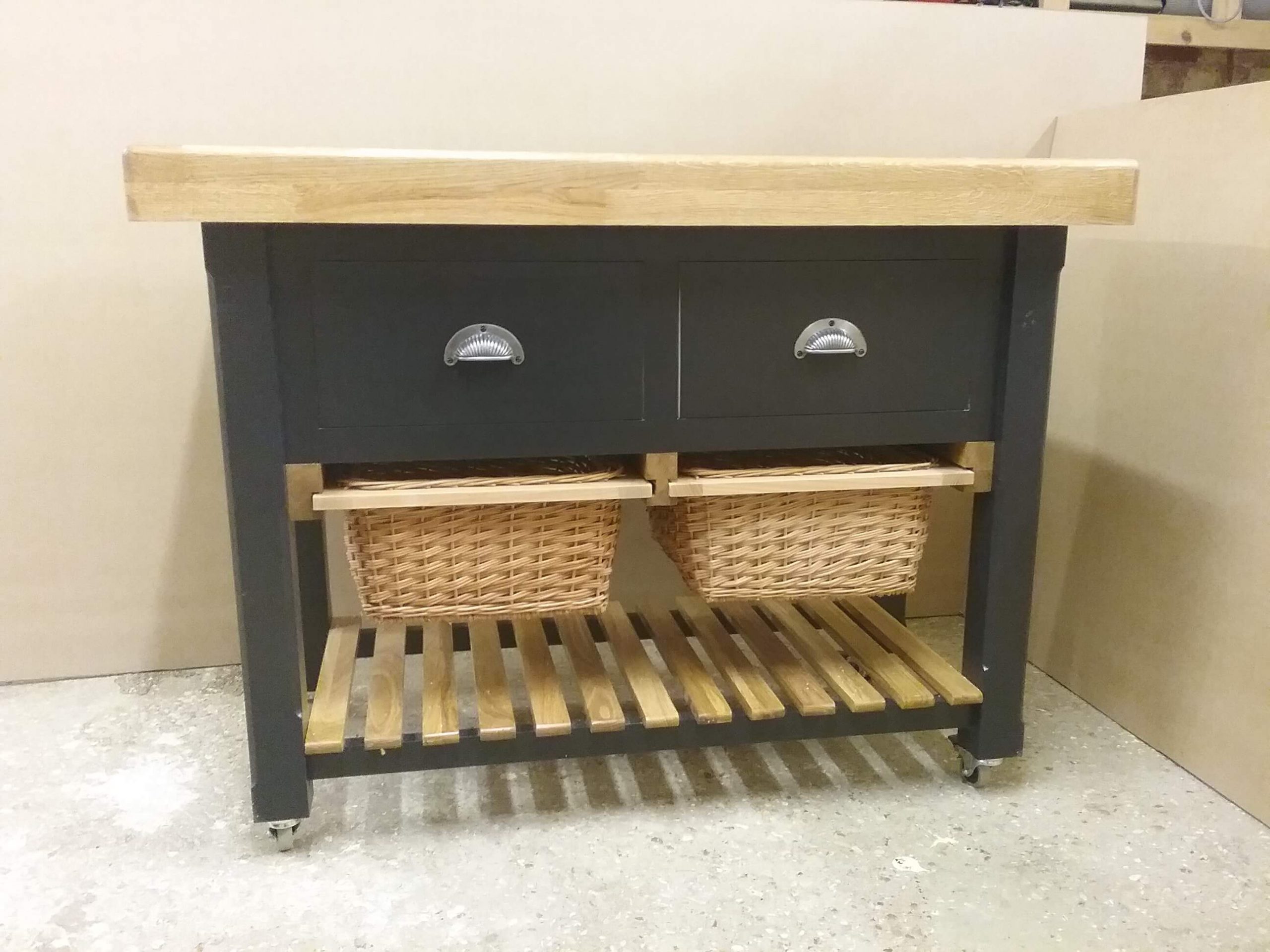 1200mm x 600mm Butcher's Block with Baskets 7 1200mm x 600mm Butcher's Block with Baskets - Image 7